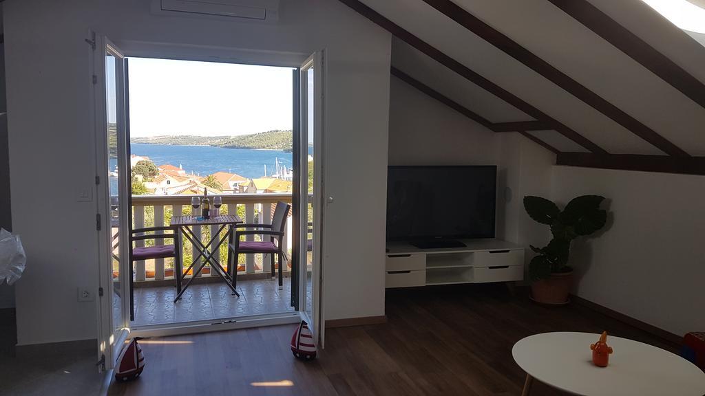 Apartment Azaleja Sali Eksteriør billede